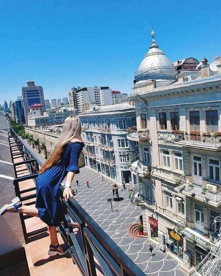 Check-In Apartment Near Fountain Square Vidadi Str Baku Exterior photo